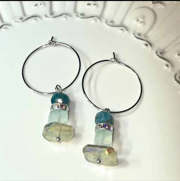 Artisan silver hoops with Semi-Precious Stone Dangles, chalcedony, lemon quartz - Picture 4 of 4